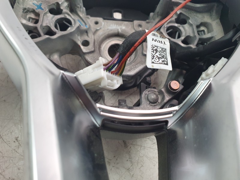 Recambio de volante para nissan juke (f16_) dig-t 117 referencia OEM IAM 484306PA0D  