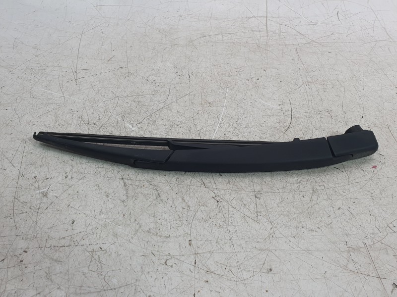 Recambio de brazo limpia trasero para nissan juke (f16_) dig-t 117 referencia OEM IAM BRAZO  