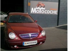 lancia lybra berlina del año 2000 2