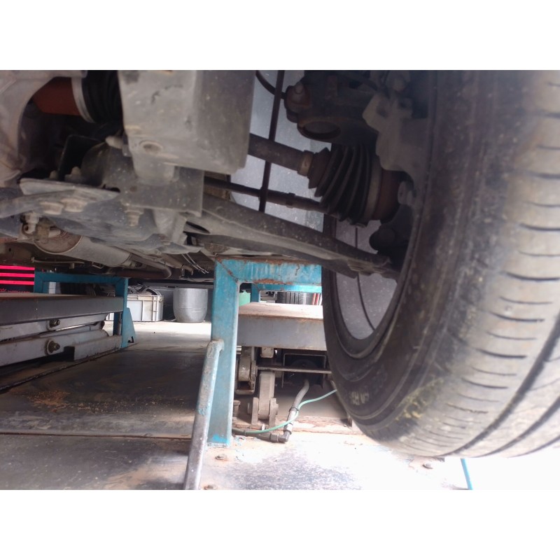 Recambio de brazo suspension inferior delantero izquierdo para opel crossland x / crossland (p17, p2qo) 1.2 (75) referencia OEM 