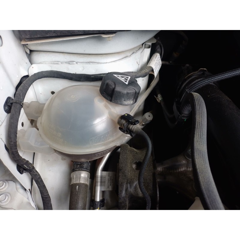 Recambio de deposito expansion para opel crossland x / crossland (p17, p2qo) 1.2 (75) referencia OEM IAM   