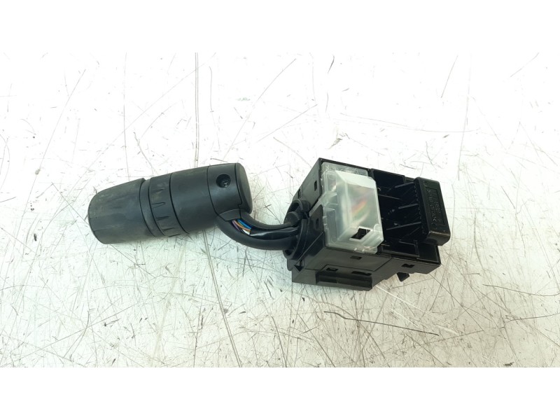 Recambio de mando limpia para mazda cx-3 2.0 cat referencia OEM IAM KD4717F899  