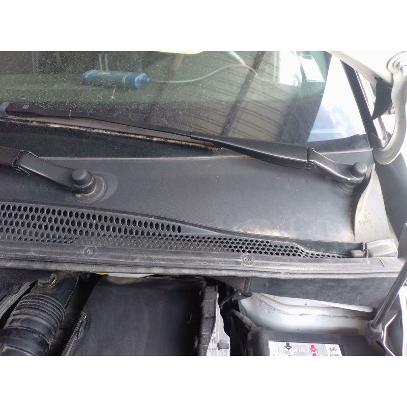 Recambio de motor limpia delantero para opel crossland x / crossland (p17, p2qo) 1.2 (75) referencia OEM IAM   