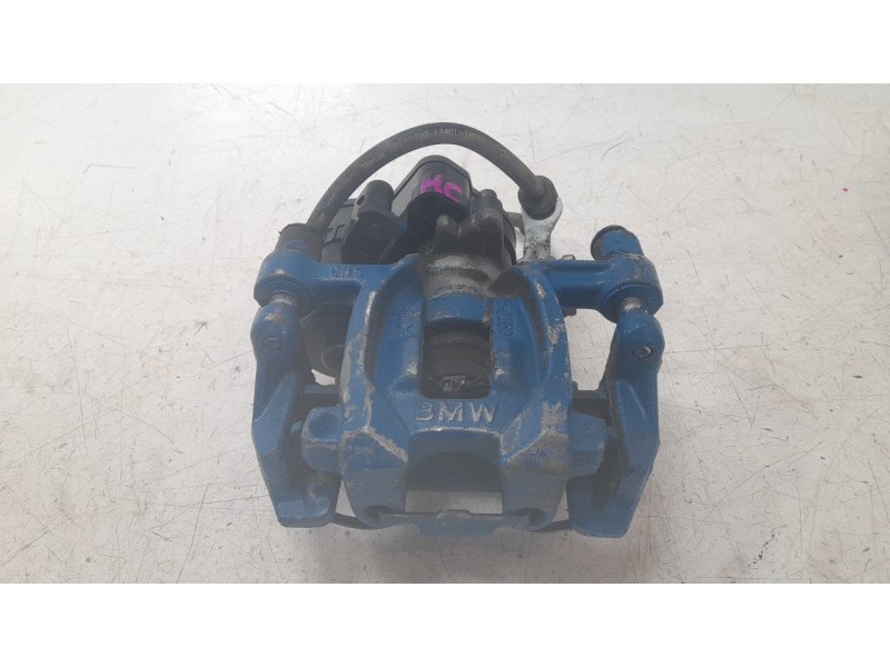 Recambio de pinza de freno trasera derecha para bmw 1 (f40) 118 d referencia OEM IAM 669260602  