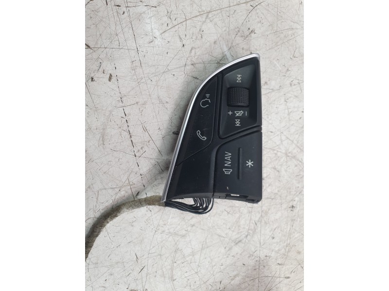 Recambio de mando volante para audi a4 b9 avant (8w5, 8wd) 2.0 tdi referencia OEM IAM 8W0951523B  