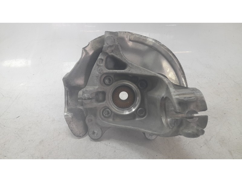 Recambio de mangueta delantera izquierda para bmw 1 (f40) 118 d referencia OEM IAM 31216876645  