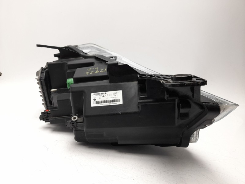 Recambio de faro izquierdo para maserati ghibli iii (m157) 3.0 s q4 referencia OEM IAM 670100988  