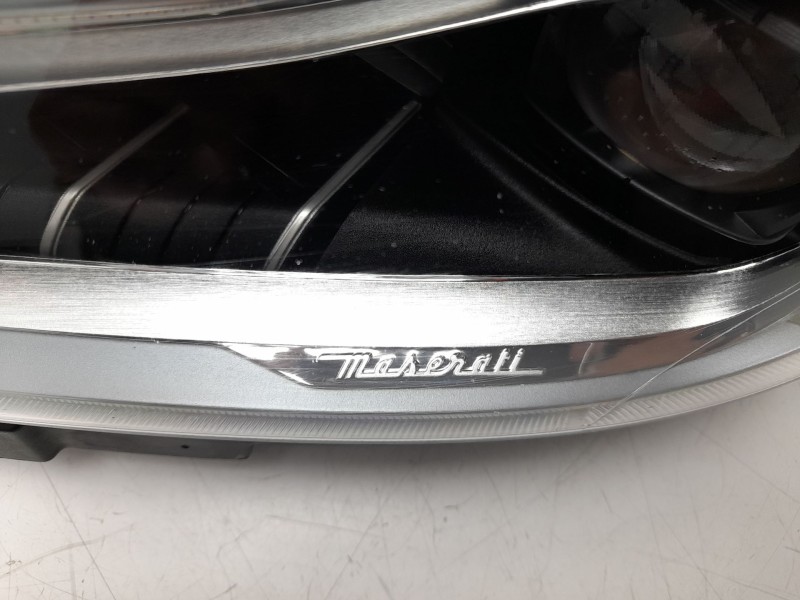 Recambio de faro izquierdo para maserati ghibli iii (m157) 3.0 s q4 referencia OEM IAM 670100988  