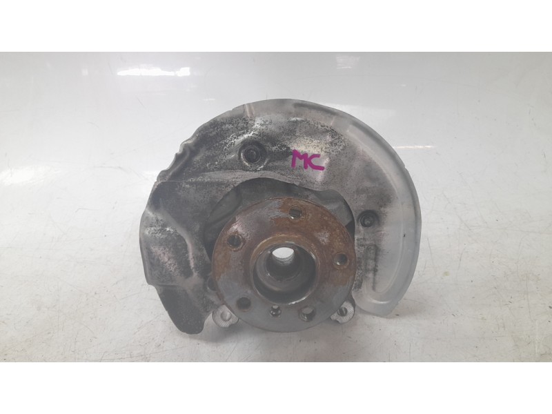Recambio de mangueta delantera derecha para bmw 1 (f40) 118 d referencia OEM IAM 31216876646  