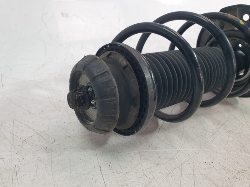 Recambio de amortiguador delantero derecho para nissan juke (f16_) dig-t 117 referencia OEM IAM 543031083R  