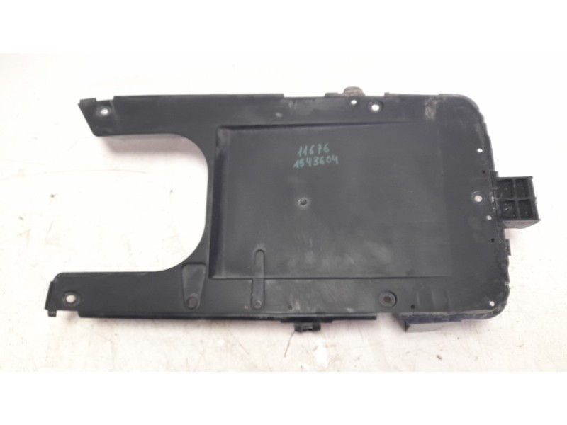 Recambio de moldura para honda pcx 125 pcx 125 referencia OEM IAM 64530K1ZJ102  
