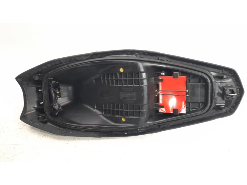 Recambio de asiento para honda pcx 125 pcx 125 referencia OEM IAM 77200K1ZJ10ZC  