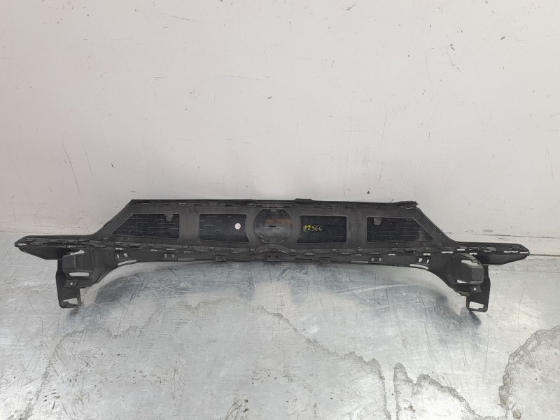 Recambio de rejilla paragolpes central para opel crossland x / crossland (p17, p2qo) 1.2 (75) referencia OEM IAM 39172213  
