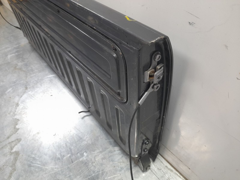 Recambio de porton trasero para volkswagen amarok referencia OEM IAM 2H5829104EGRU  