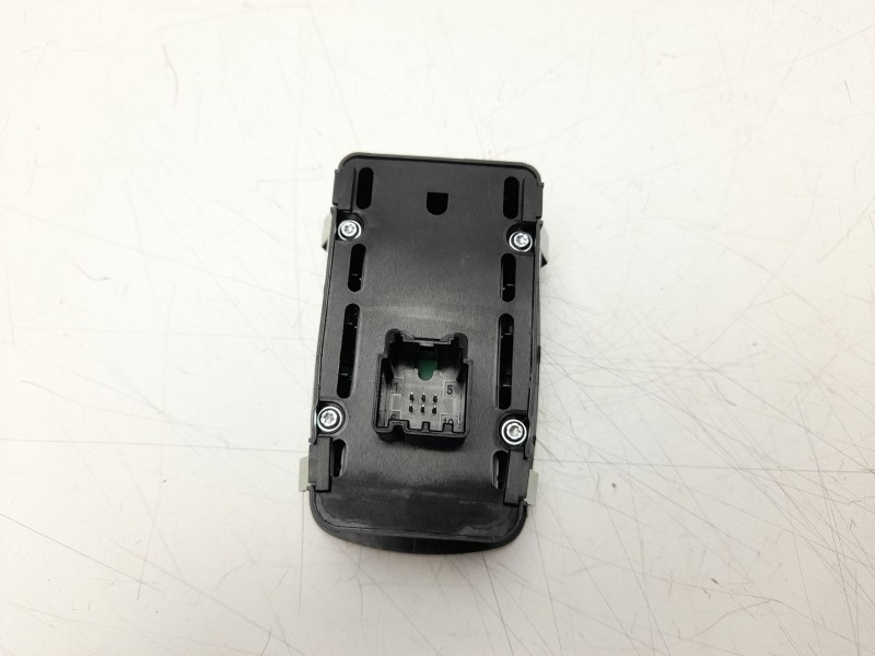 Recambio de mando elevalunas trasero derecho para maserati ghibli iii (m157) 3.0 s q4 referencia OEM IAM 670025405  