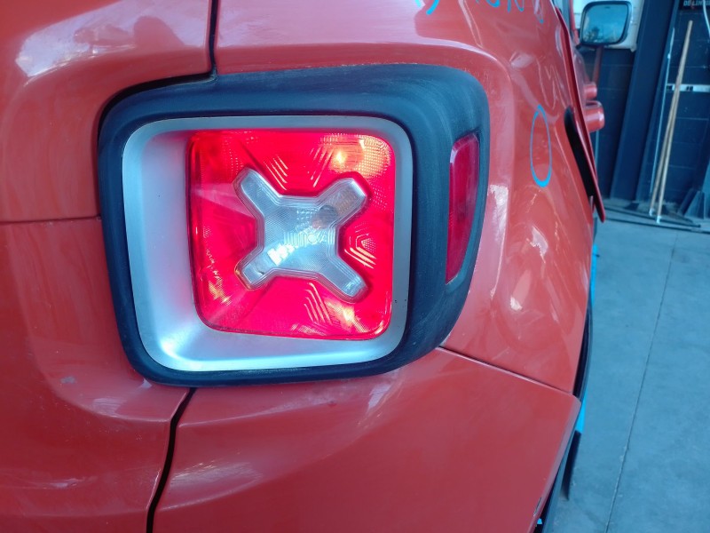 Recambio de piloto trasero derecho para jeep renegade suv (bu, b1, bv) 1.6 crd referencia OEM IAM   