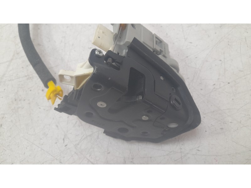 Recambio de cerradura puerta trasera derecha para audi a4 b9 avant (8w5, 8wd) 2.0 tdi referencia OEM IAM 8X0839016E  