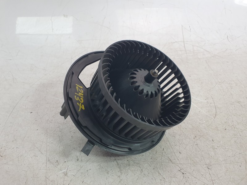 Recambio de ventilador calefaccion para audi a3 (8v1, 8vk) 1.6 tdi referencia OEM IAM 5Q1819021E  2025310/2405310/2455310/34197/