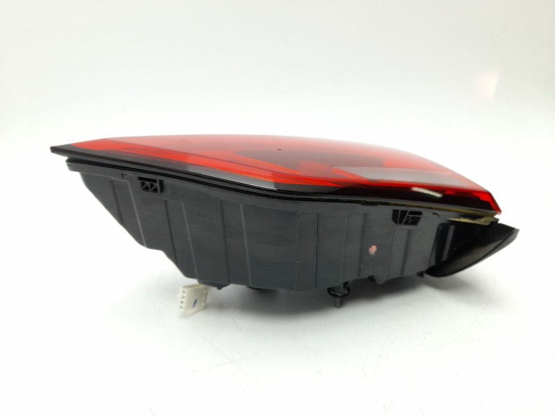 Recambio de piloto trasero derecho interior para mg zs suv (azs1) 1.5 vti referencia OEM IAM 10571684  MG6044153