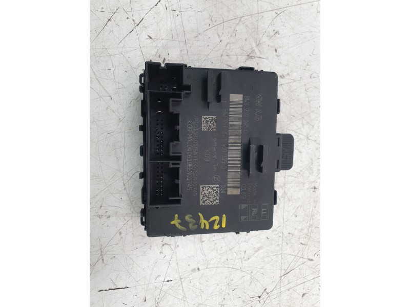 Recambio de modulo confort para audi a3 (8v1, 8vk) 1.6 tdi referencia OEM IAM 8W1959395D  