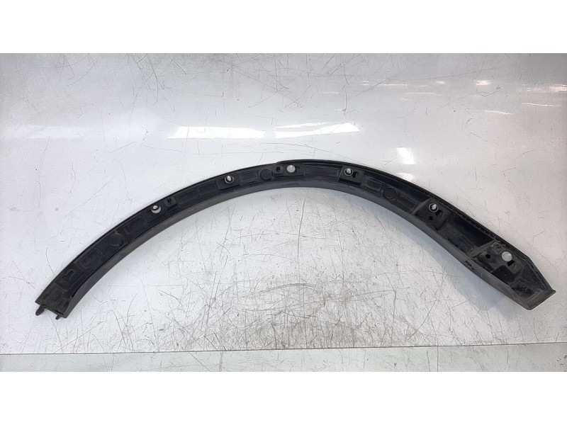 Recambio de aletin trasero izquierdo para volvo xc 40 essential 2wd referencia OEM IAM 31448328  