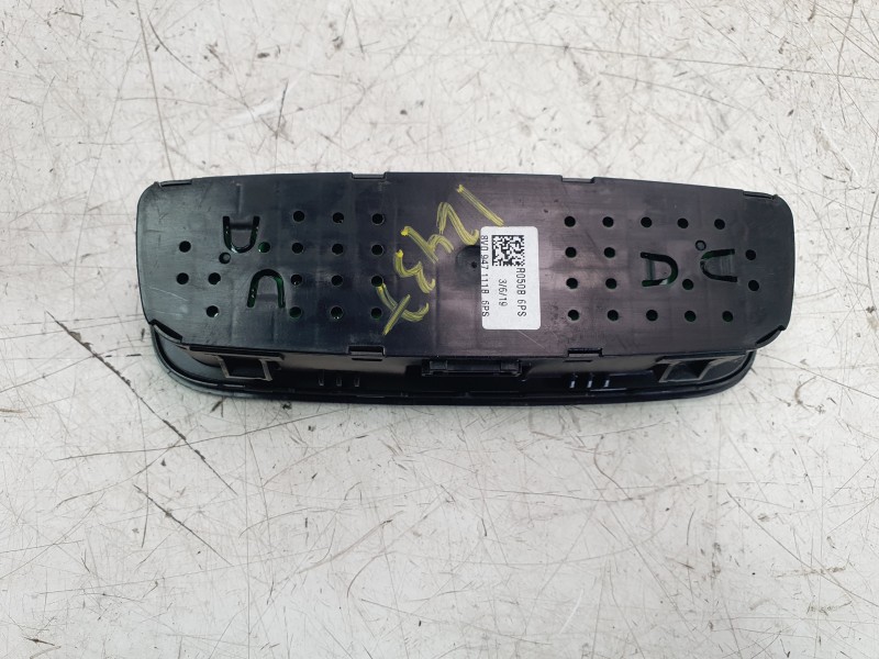 Recambio de luz interior para audi a3 (8v1, 8vk) 1.6 tdi referencia OEM IAM 8V0947111B  