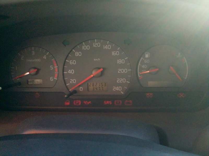 volvo s40 berlina del año 1997