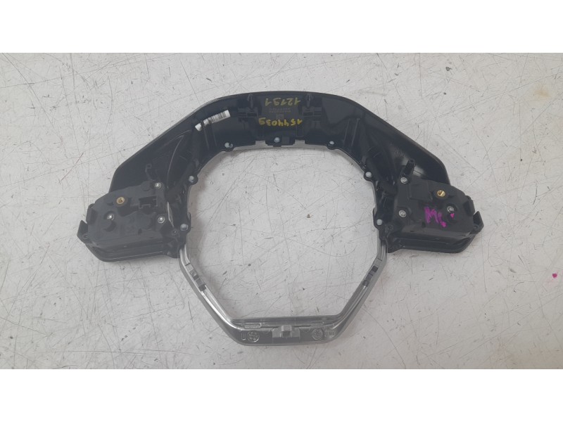 Recambio de mando volante para peugeot 308 iii (fb_, fh_, fp_, f3_, fm_) bluehdi 130 (fbyhzl, fbyhzt) referencia OEM IAM B164023