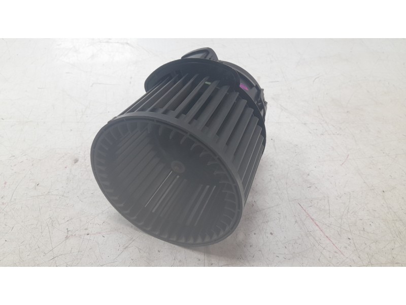 Recambio de ventilador calefaccion para peugeot 308 iii (fb_, fh_, fp_, f3_, fm_) bluehdi 130 (fbyhzl, fbyhzt) referencia OEM IA