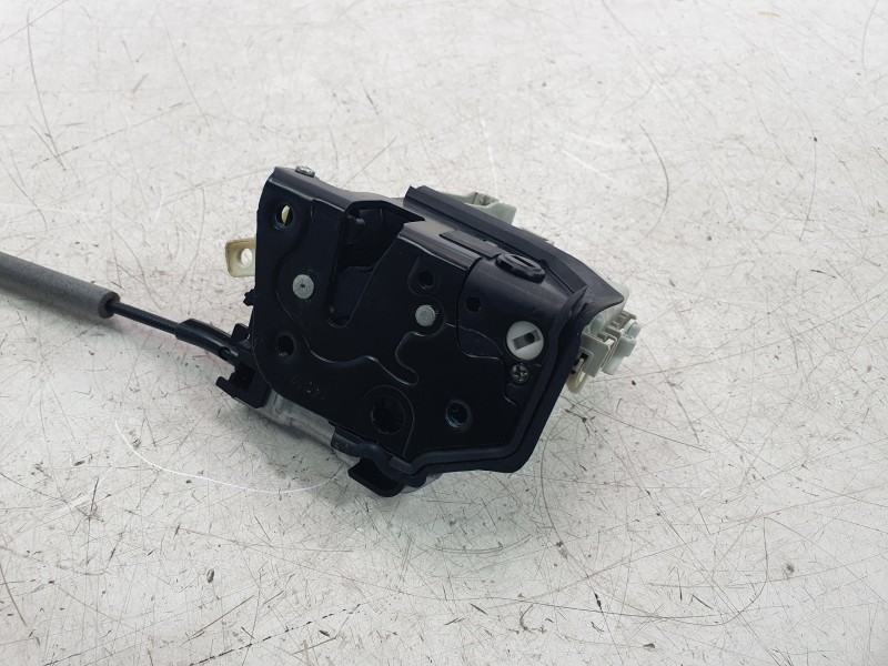 Recambio de cerradura puerta delantera derecha para audi a3 (8v1, 8vk) 1.6 tdi referencia OEM IAM 8K0869016H  
