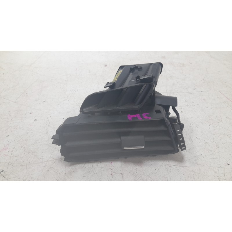Recambio de rejilla aireadora para peugeot 308 iii (fb_, fh_, fp_, f3_, fm_) bluehdi 130 (fbyhzl, fbyhzt) referencia OEM IAM 983