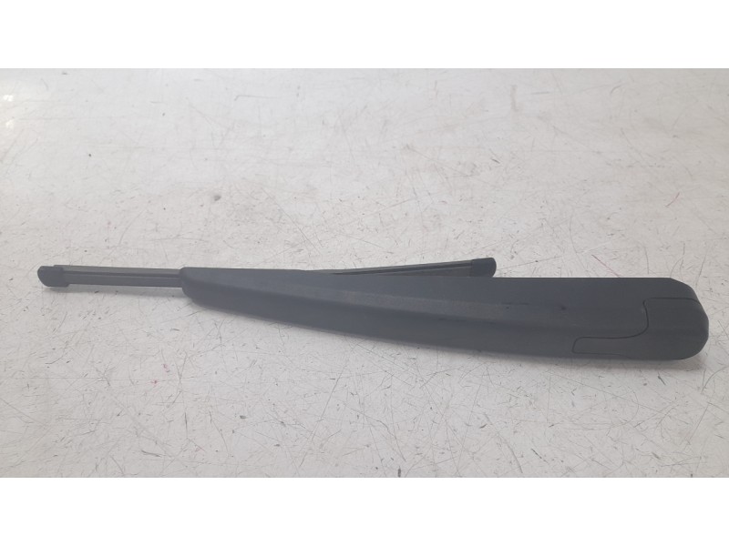 Recambio de brazo limpia trasero para peugeot 308 iii (fb_, fh_, fp_, f3_, fm_) bluehdi 130 (fbyhzl, fbyhzt) referencia OEM IAM 