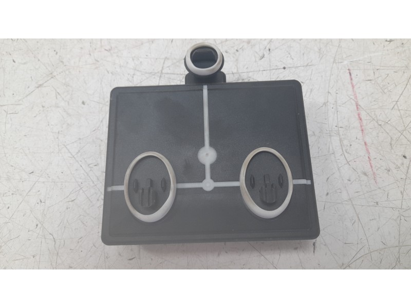 Recambio de modulo confort para peugeot 308 iii (fb_, fh_, fp_, f3_, fm_) bluehdi 130 (fbyhzl, fbyhzt) referencia OEM IAM 985306