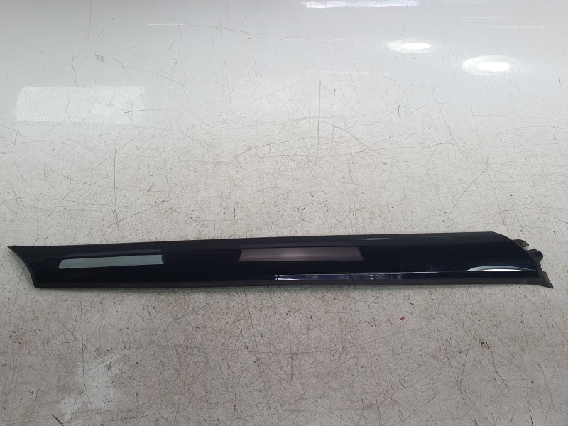 Recambio de moldura para nissan juke (f16_) dig-t 117 referencia OEM IAM 768376PA0A  