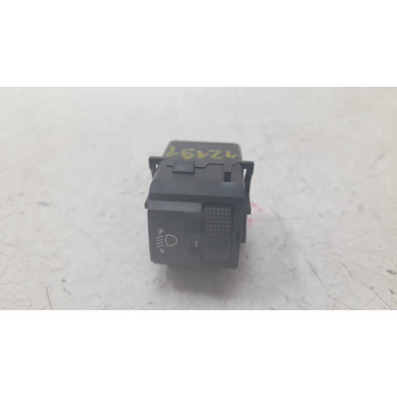 Recambio de interruptor para peugeot 308 iii (fb_, fh_, fp_, f3_, fm_) bluehdi 130 (fbyhzl, fbyhzt) referencia OEM IAM 98095437Z