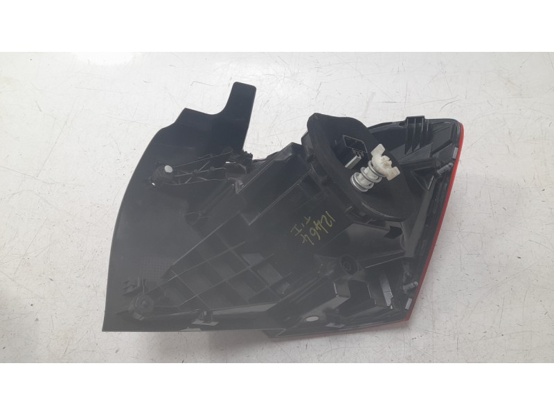 Recambio de piloto trasero izquierdo para volkswagen polo vi (aw1, bz1, ae1) 1.0 tsi referencia OEM IAM 2G0945095F  