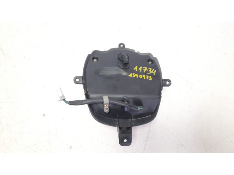 Recambio de luz central de freno para mash storia ht125t-24 referencia OEM IAM 86203SY228000  