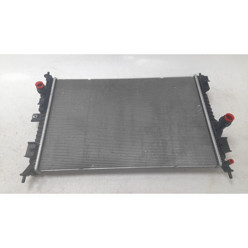 Recambio de radiador agua para peugeot 308 iii (fb_, fh_, fp_, f3_, fm_) bluehdi 130 (fbyhzl, fbyhzt) referencia OEM IAM 9675747