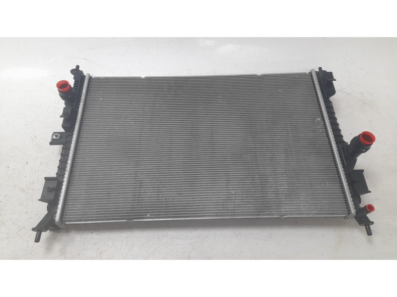 Recambio de radiador agua para peugeot 308 iii (fb_, fh_, fp_, f3_, fm_) bluehdi 130 (fbyhzl, fbyhzt) referencia OEM IAM 9675747