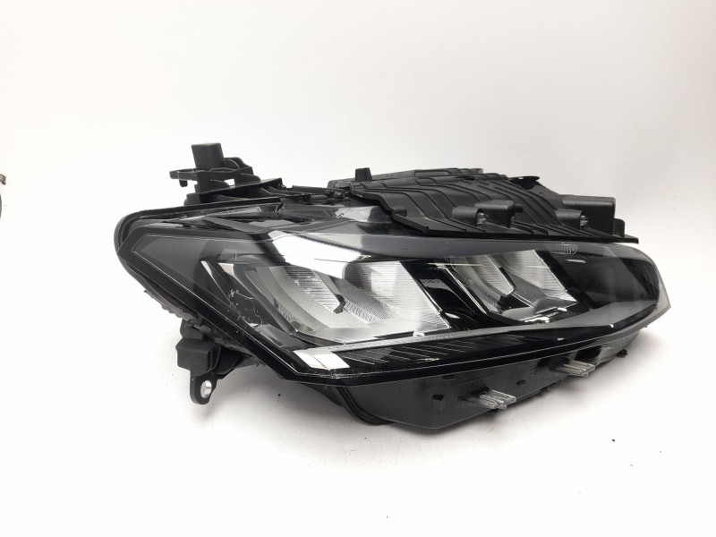 Recambio de faro derecho para peugeot 308 iii (fb_, fh_, fp_, f3_, fm_) bluehdi 130 (fbyhzl, fbyhzt) referencia OEM IAM 98491162
