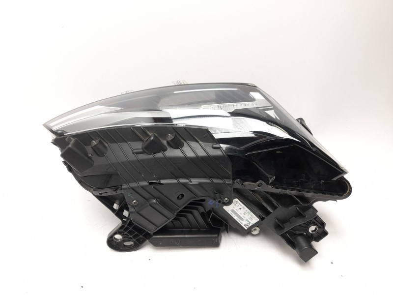 Recambio de faro derecho para peugeot 308 iii (fb_, fh_, fp_, f3_, fm_) bluehdi 130 (fbyhzl, fbyhzt) referencia OEM IAM 98491162