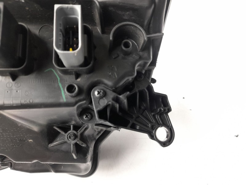 Recambio de faro derecho para peugeot 308 iii (fb_, fh_, fp_, f3_, fm_) bluehdi 130 (fbyhzl, fbyhzt) referencia OEM IAM 98491162