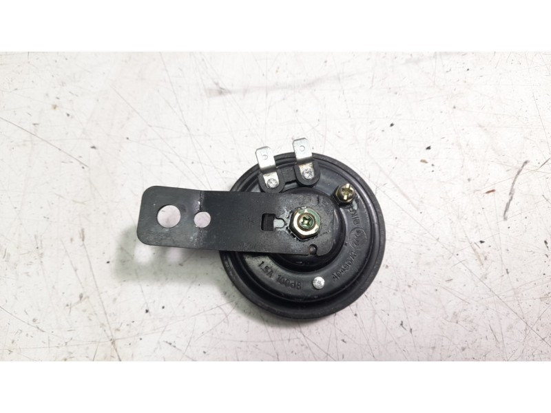 Recambio de claxon para mash storia ht125t-24 referencia OEM IAM 34100LT00000  