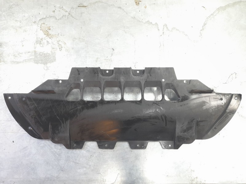 Recambio de cubrecarter para maserati ghibli iii (m157) 3.0 s q4 referencia OEM IAM   