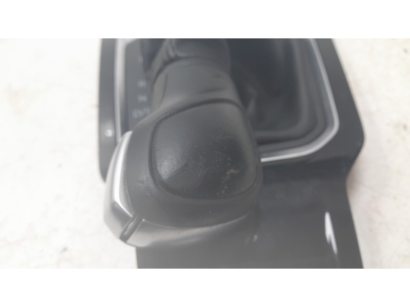 Recambio de pomo palanca cambio para volkswagen t-roc (a11, d11) 2.0 tdi referencia OEM IAM 2GA711456C  