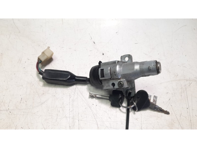 Recambio de conmutador de arranque para mash storia ht125t-24 referencia OEM IAM 88000EGB00  