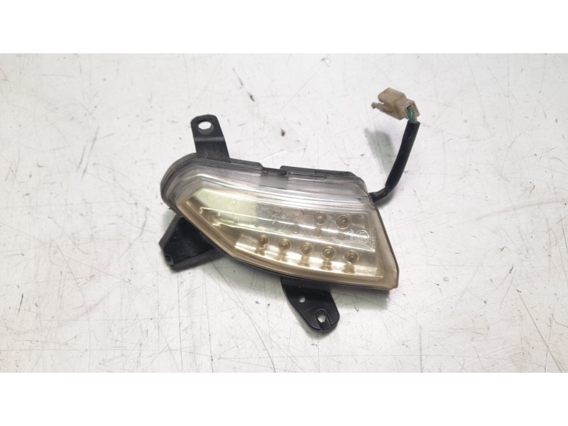Recambio de piloto delantero izquierdo para mash storia ht125t-24 referencia OEM IAM 41100EGB00  