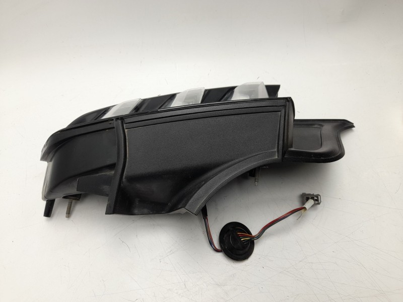 Recambio de piloto trasero derecho para ford mustang gt referencia OEM IAM GR3B13B504A  