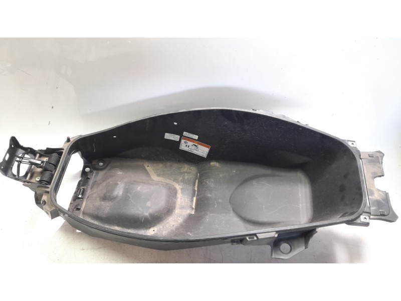 Recambio de portaequipajes para honda pcx 125 pcx 125 referencia OEM IAM 81250K1ZJ10  
