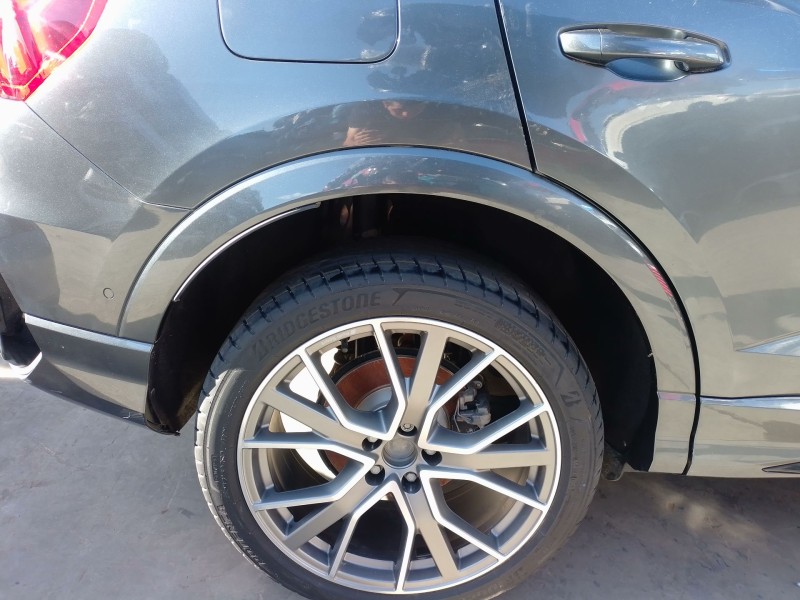 Recambio de aletin trasero derecho para audi q3 sportback (f3n) 35 tdi referencia OEM IAM   